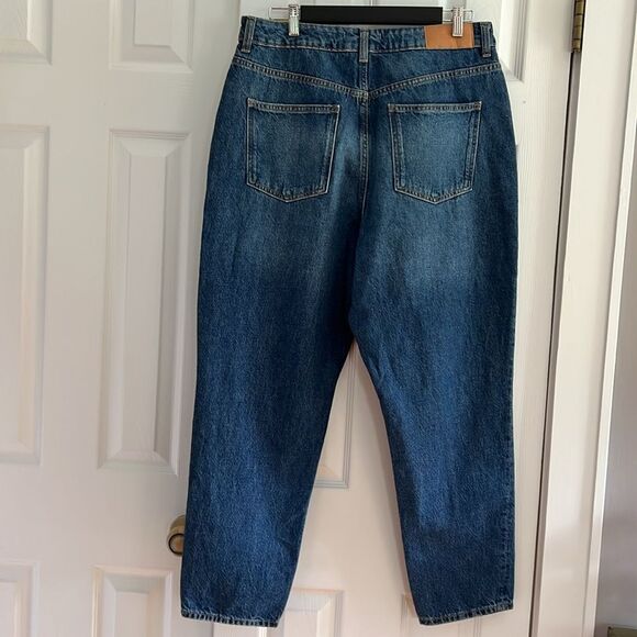 Primark Blue Relaxed Mom Jeans High Rise with Distressed Details - Picture 4 of 16